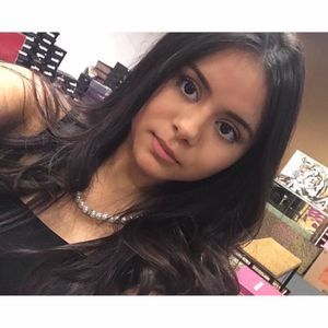 Meet your Posher, Eslie